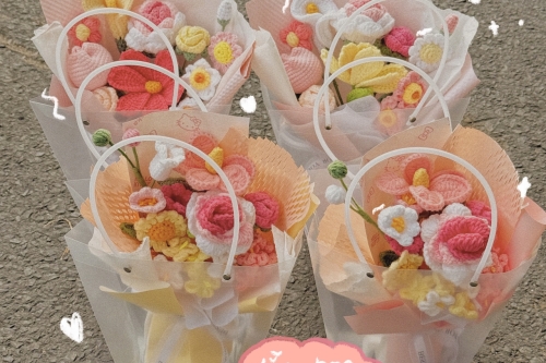 Phái nữ thích được tặng những món quà gì